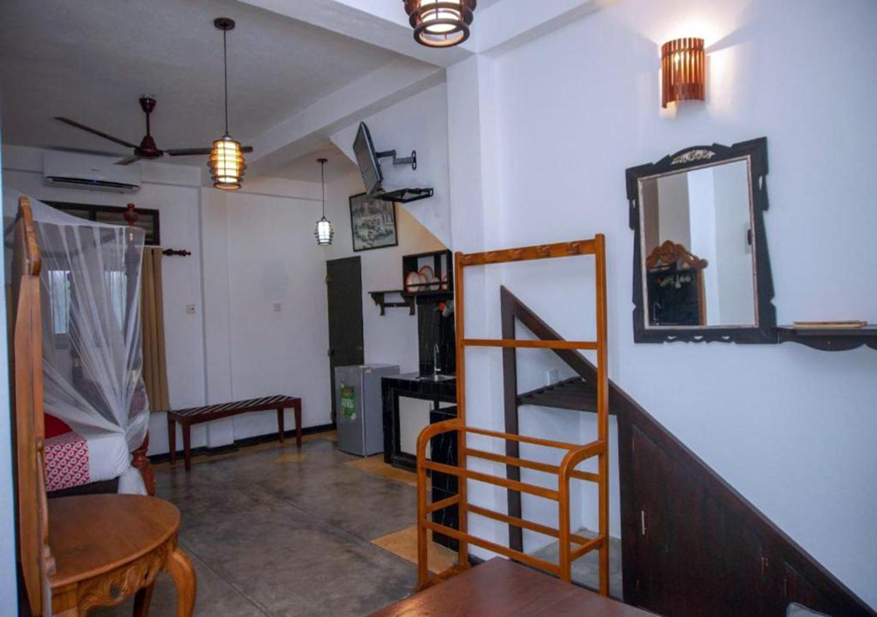 Seaview Deepal Villa Unawatuna Room photo