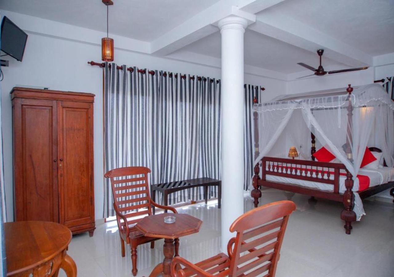 Seaview Deepal Villa Unawatuna Room photo